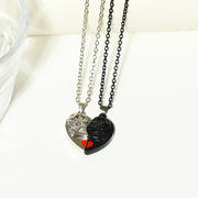 Halloween Skull Couple Necklace (Magnetic Heart Pendant