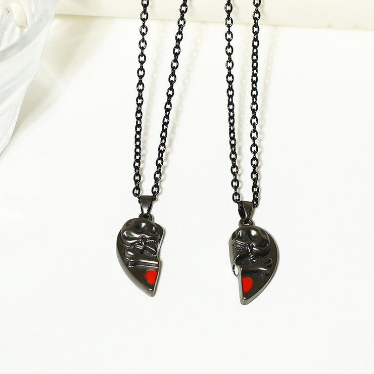 Halloween Skull Couple Necklace (Magnetic Heart Pendant